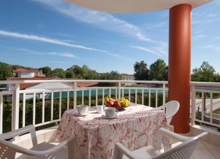Hotel House Aggeliki à Kalamítsion Extérieur photo